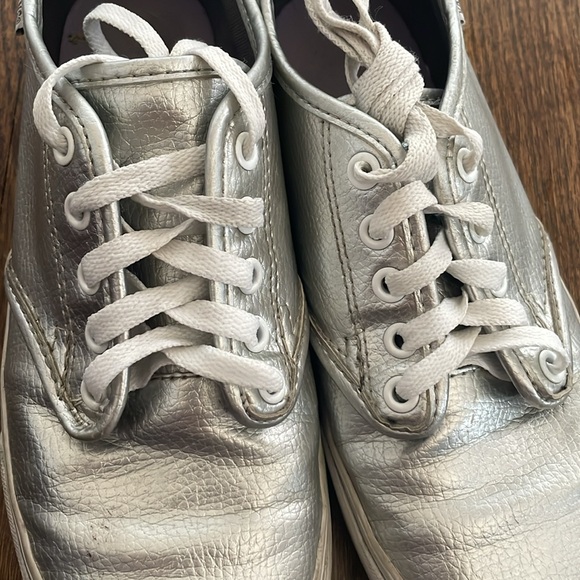 Silver Leather Vans Laceups Women 8.5 - Picture 8 of 8